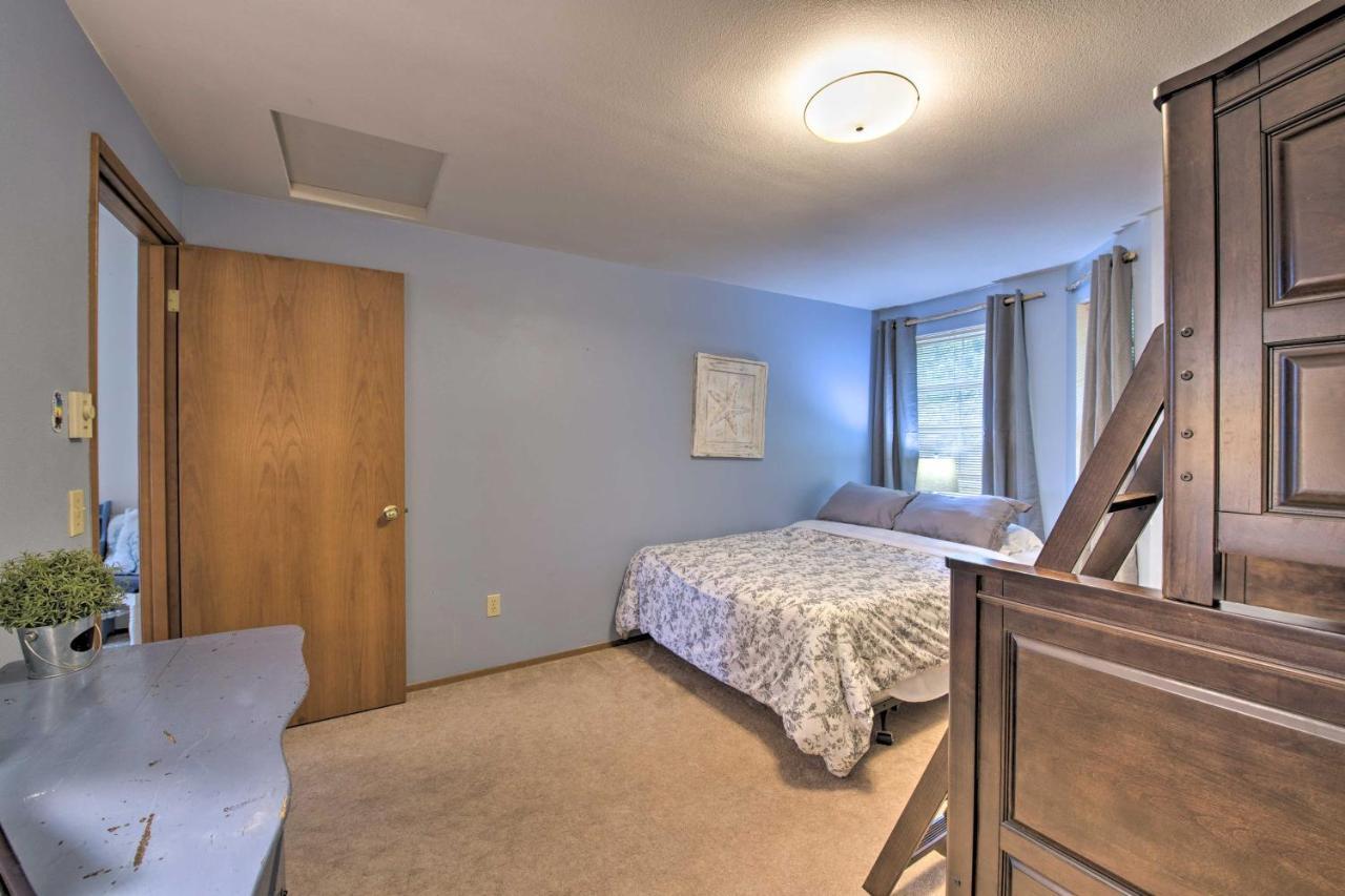 Warm Beach Hideaway With Private Beach! Stanwood エクステリア 写真
